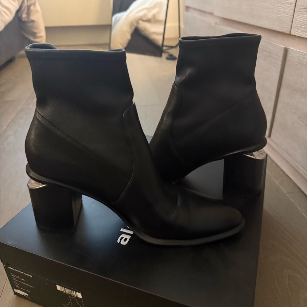 Alexander Wang - Anna block heel leather bootie, black size 40.5